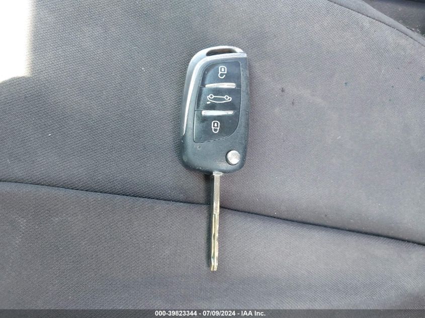 2005 Honda Cr-V Lx VIN: JHLRD78525C005908 Lot: 39823344