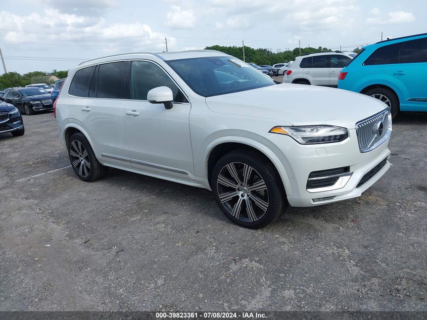 VOLVO XC90 B6 PLUS BRIGHT THEME 7-SEATER 2024