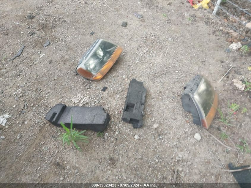 2000 Jeep Grand Cherokee Laredo VIN: 1J4GW48S7YC323525 Lot: 39823423