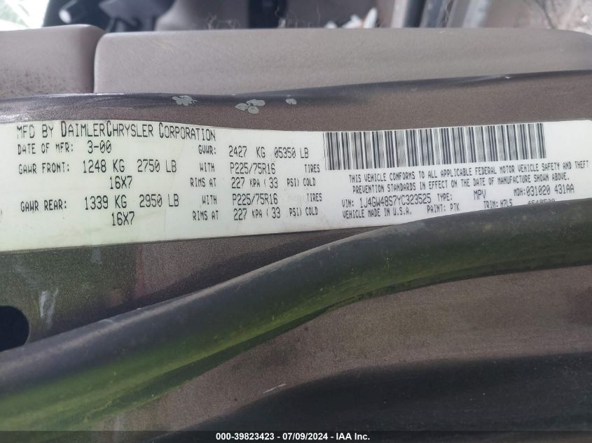 2000 Jeep Grand Cherokee Laredo VIN: 1J4GW48S7YC323525 Lot: 39823423