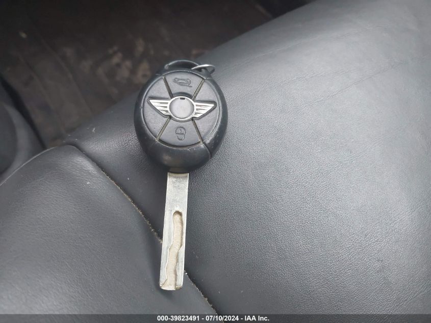 2005 Mini Cooper S VIN: WMWRE33515TL11196 Lot: 39823491