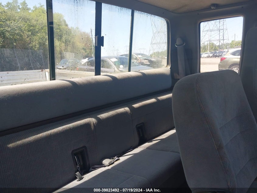 1997 Ford F-250 Xl VIN: 1FTHX26H4VEC32764 Lot: 39823492