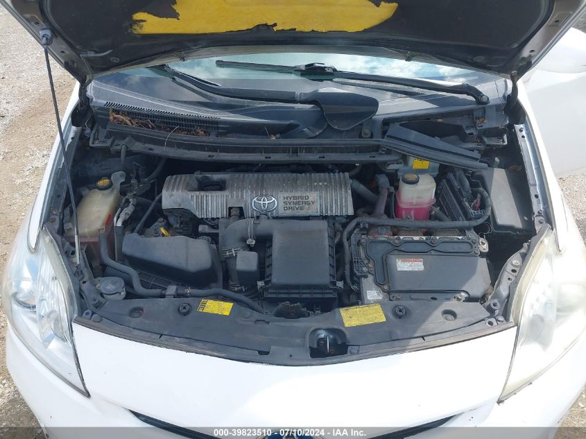 JTDKN3DU3E1745223 2014 Toyota Prius Two