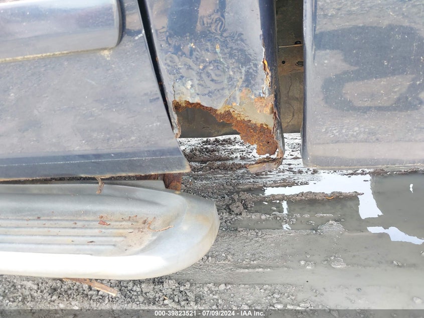 2001 Ford F-250 Lariat/Xl/Xlt VIN: 1FTNW21F21EB26299 Lot: 39823521