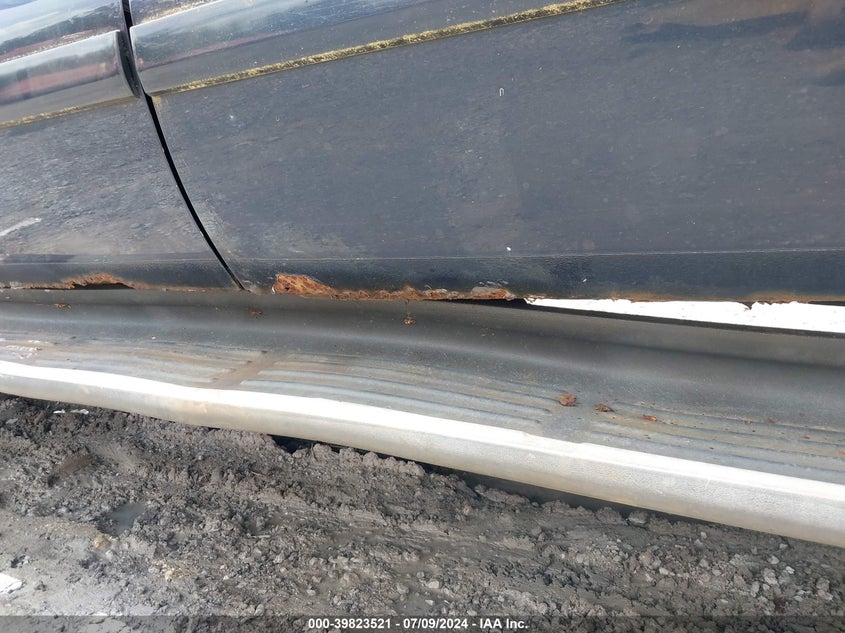 2001 Ford F-250 Lariat/Xl/Xlt VIN: 1FTNW21F21EB26299 Lot: 39823521