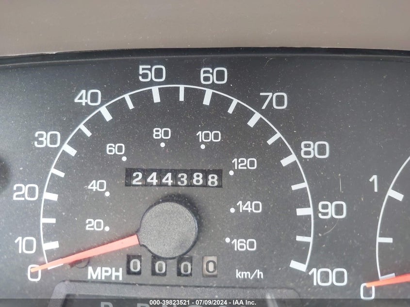 2001 Ford F-250 Lariat/Xl/Xlt VIN: 1FTNW21F21EB26299 Lot: 39823521