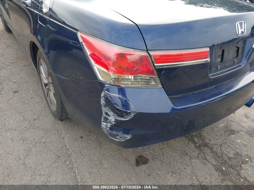 2011 Honda Accord Exl VIN: 1HGCP2F88BA000375 Lot: 39823524