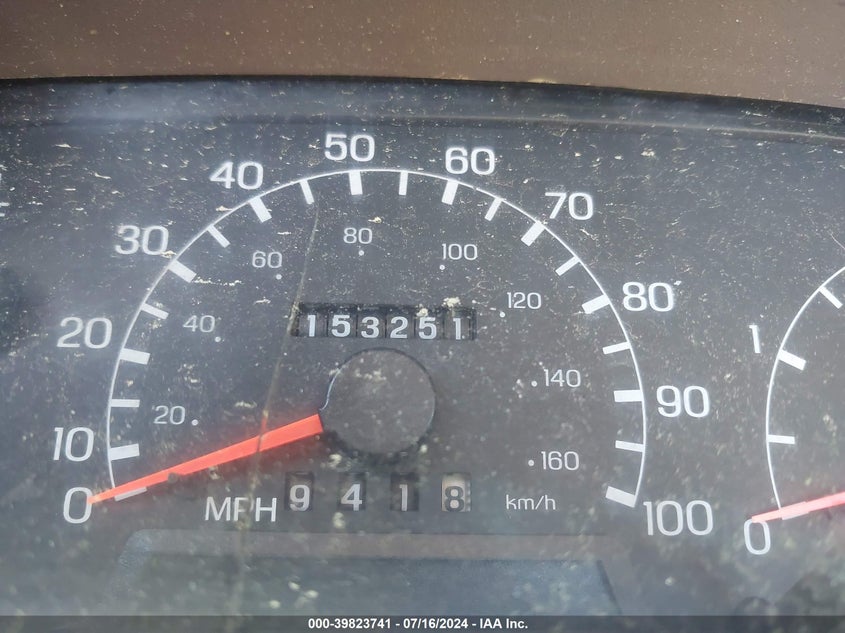 1999 Ford F-250 Super Duty VIN: 1FTNF21F0XEB78393 Lot: 39823741