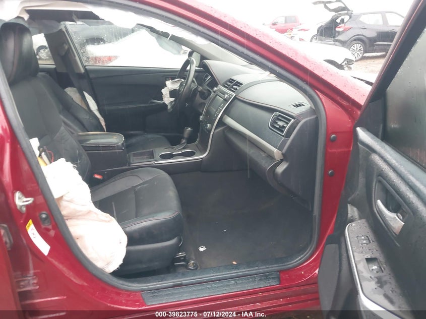 2017 TOYOTA CAMRY SE - 4T1BF1FK3HU674097