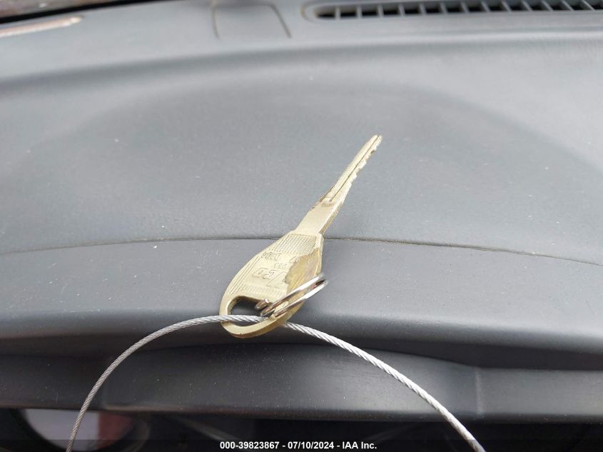 2002 Nissan Xterra Xe VIN: 5N1ED28T42C551789 Lot: 39823867