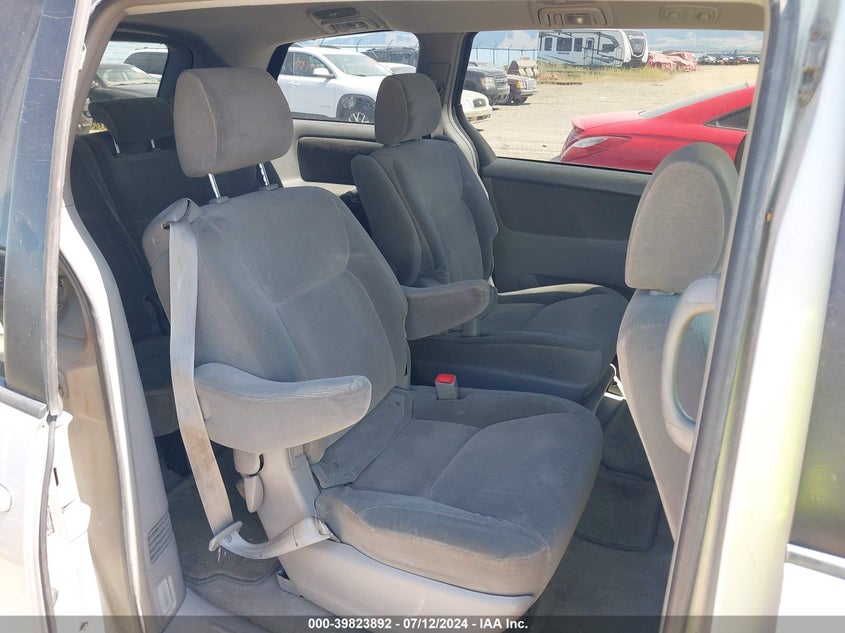 2005 Toyota Sienna Le VIN: 5TDZA23C95S374651 Lot: 39823892