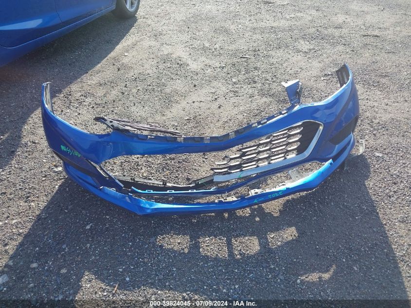 2018 Chevrolet Cruze Lt VIN: 1G1BE5SM3J7138043 Lot: 39824045