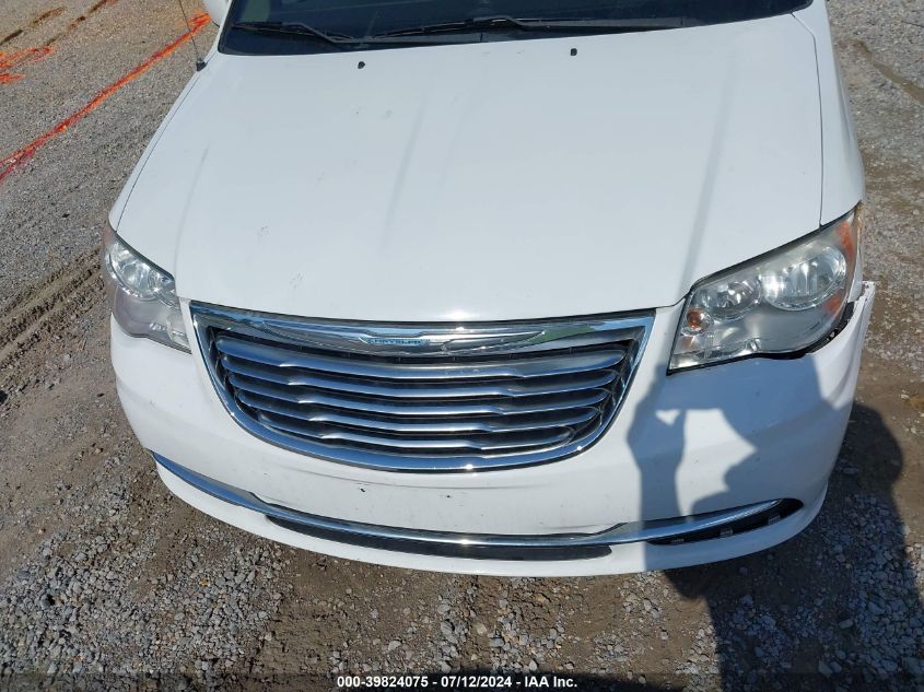 2015 Chrysler Town & Country Lx VIN: 2C4RC1AG5FR677592 Lot: 39824075