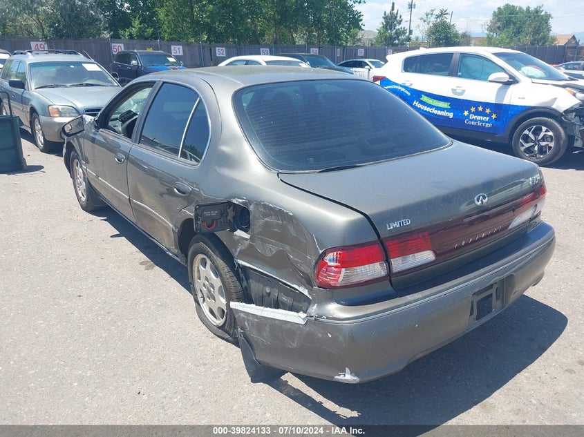 1999 Infiniti I30 Limited/Standard/Touring VIN: JNKCA21A2XT772522 Lot: 39824133