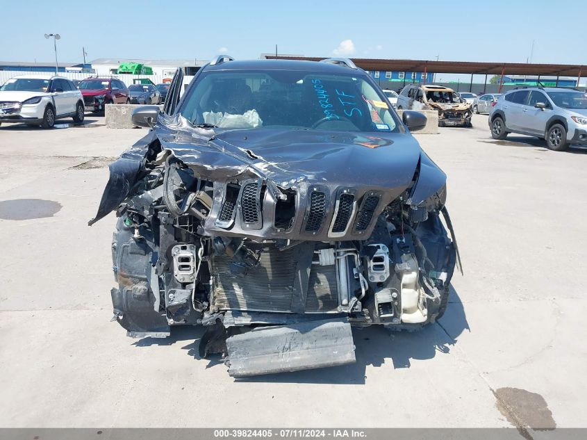 2018 Jeep Cherokee Latitude Plus Fwd VIN: 1C4PJLLB6JD574476 Lot: 39824405