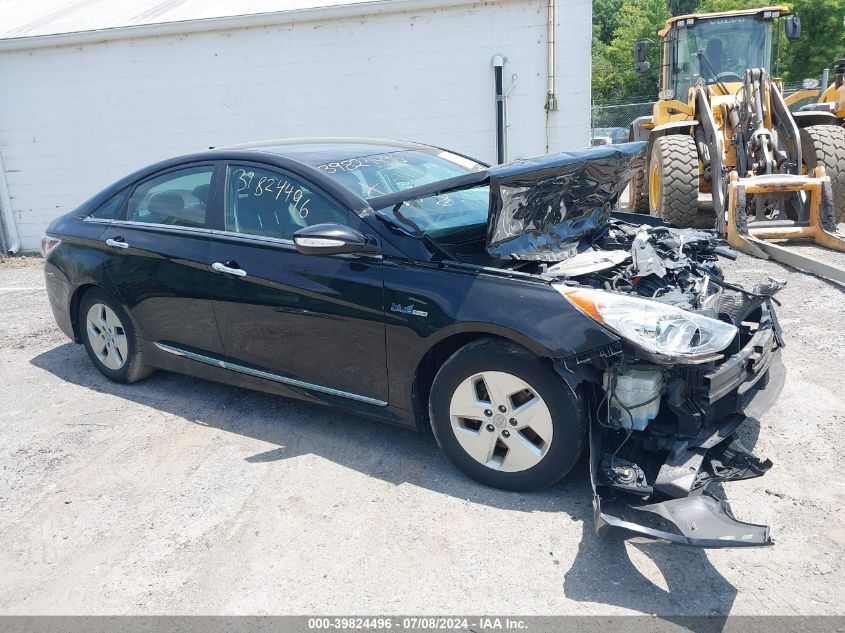 2012 Hyundai Sonata Hybrid VIN: KMHEC4A4XCA037198 Lot: 39824496