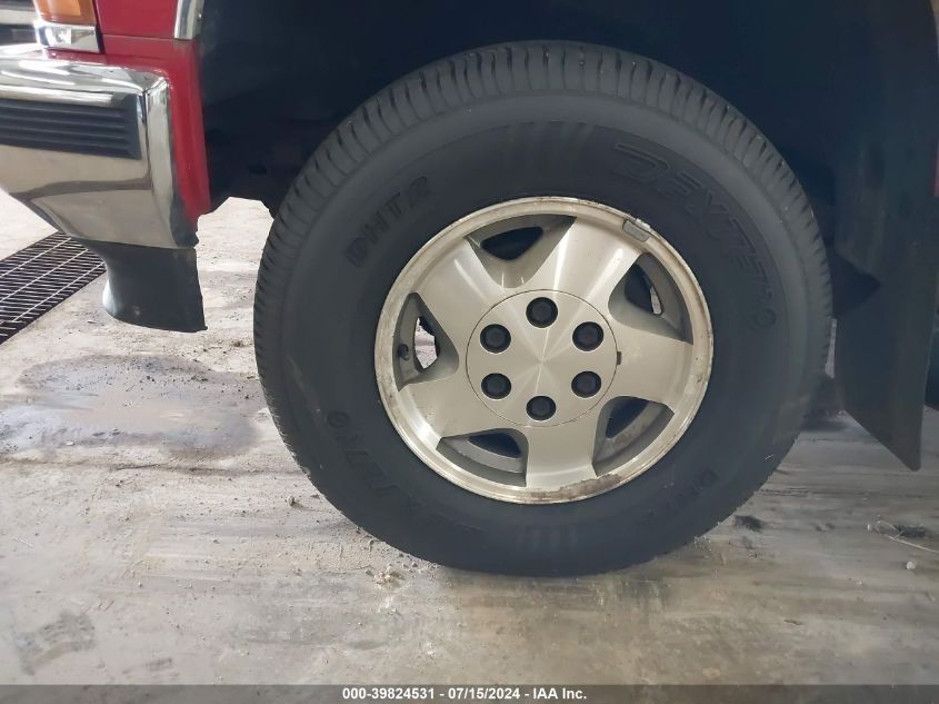 1995 Chevrolet Tahoe K1500 VIN: 1GNEK13K9SJ463939 Lot: 39824531