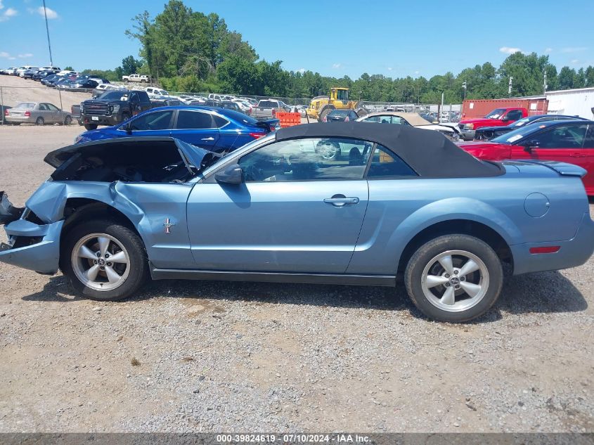 2007 Ford Mustang V6 Deluxe/V6 Premium VIN: 1ZVFT84N675272553 Lot: 39824619