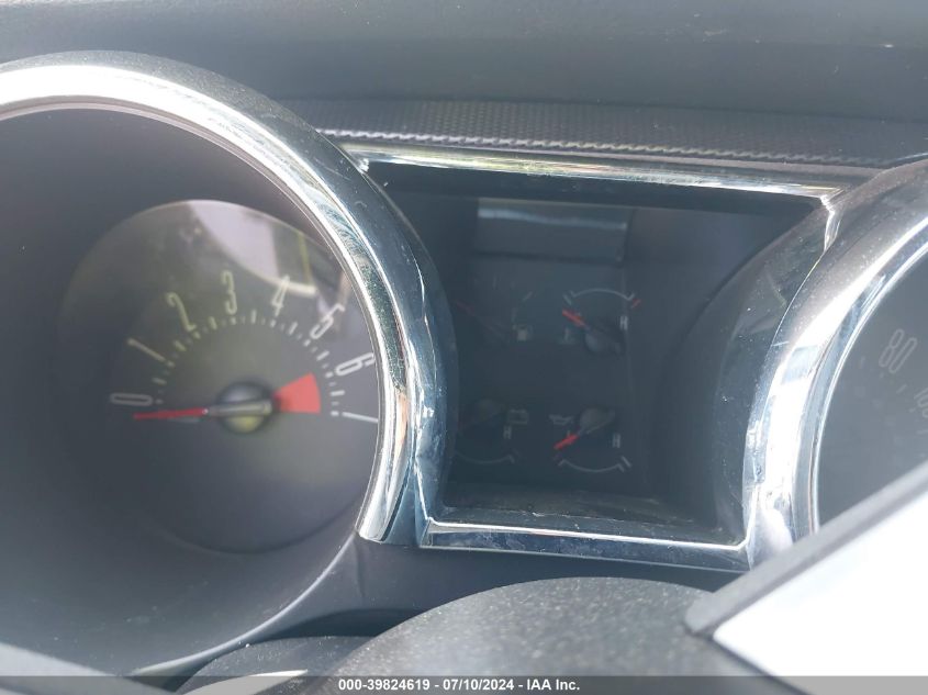 2007 Ford Mustang V6 Deluxe/V6 Premium VIN: 1ZVFT84N675272553 Lot: 39824619