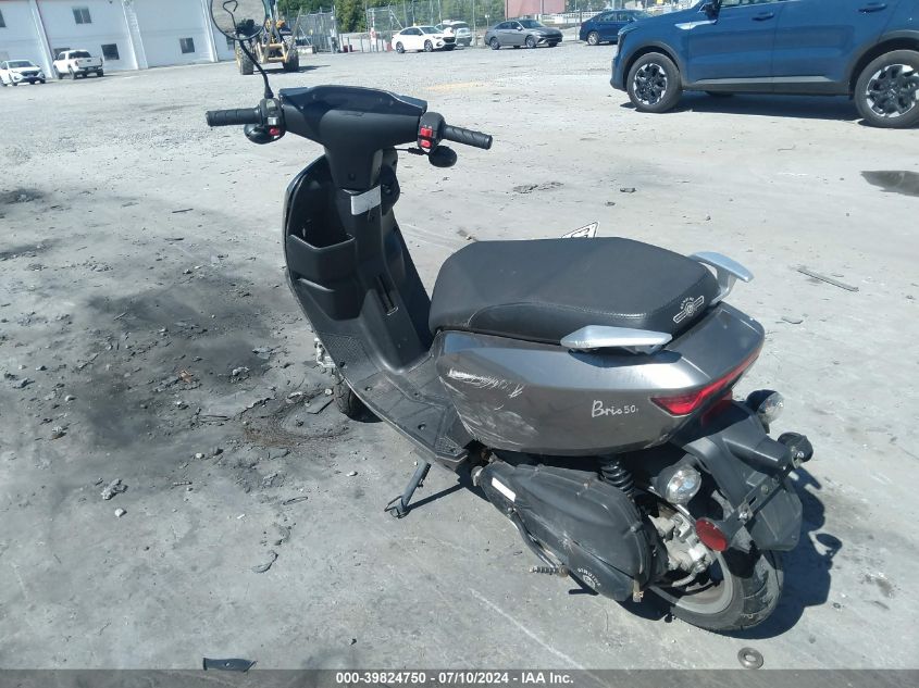 2021 Genuine Scooter Co. Brio 50I VIN: L4HGDTC10M6000145 Lot: 40708929