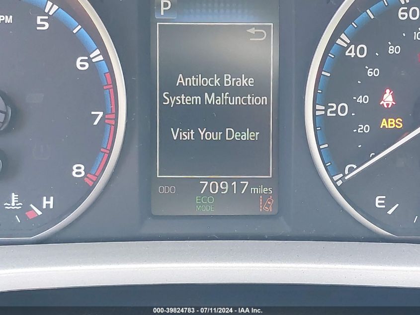 2T3RFREV5HW642171 2017 Toyota Rav4 Xle