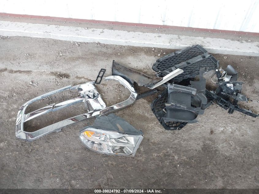 2022 Ram 1500 Classic Tradesman 4X4 5'7 Box VIN: 3C6RR7KTXNG352901 Lot: 39824792