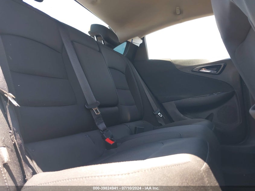 2018 Chevrolet Malibu Lt VIN: 1G1ZD5ST5JF252253 Lot: 39824941