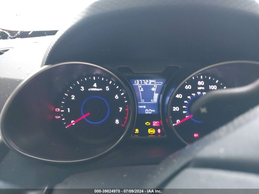 2017 Hyundai Veloster Value Edition VIN: KMHTC6AD6HU319752 Lot: 39824970