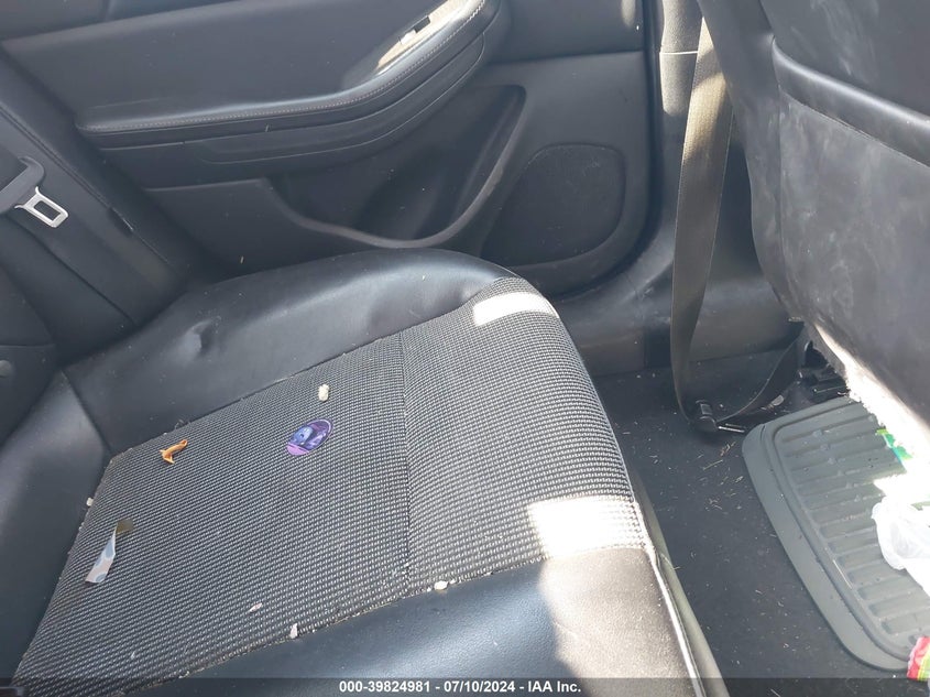 2015 Chevrolet Malibu 1Lt VIN: 1G11C5SL1FU142917 Lot: 39824981