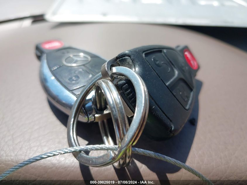 2001 Mercedes-Benz S 500 VIN: WDBNG75J81A192225 Lot: 39825019