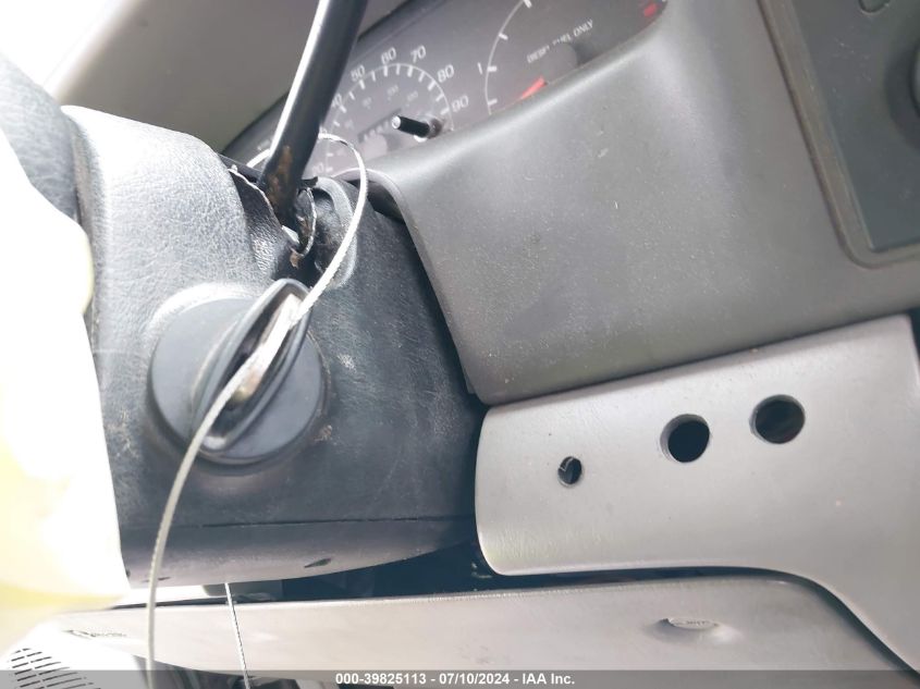 1999 Ford F-350 Lariat/Xl/Xlt VIN: 1FTSX31F9XEC98716 Lot: 39825113