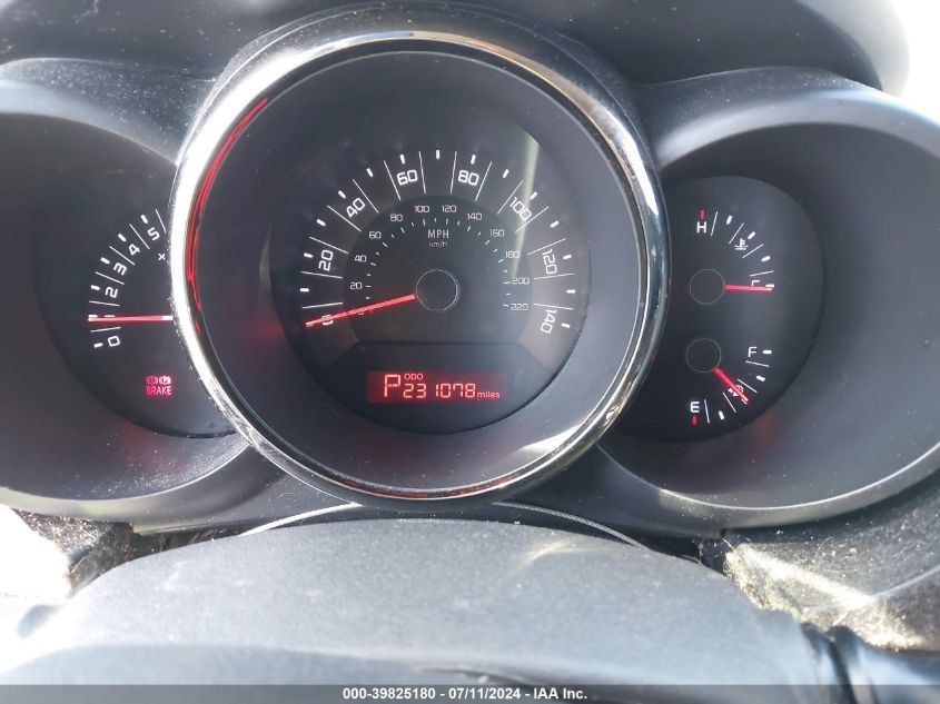 2011 Kia Soul + VIN: KNDJT2A29B7210971 Lot: 39825180