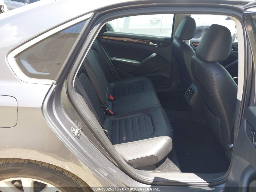 2013 Volkswagen Passat 2.5L Sel VIN: 1VWCH7A34DC067550 Lot: 39825278