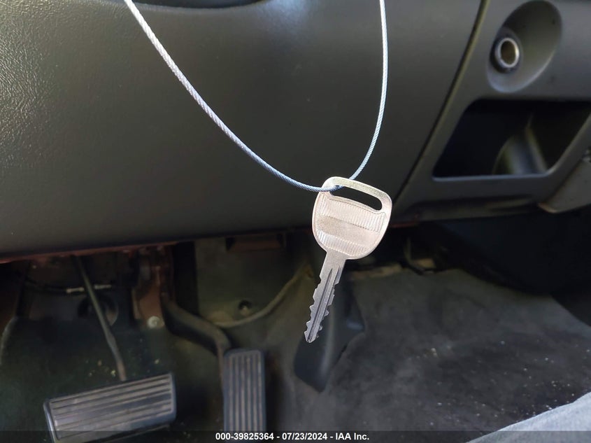 2003 Chevrolet Silverado 1500 Ls VIN: 2GCEC19V531312843 Lot: 39825364