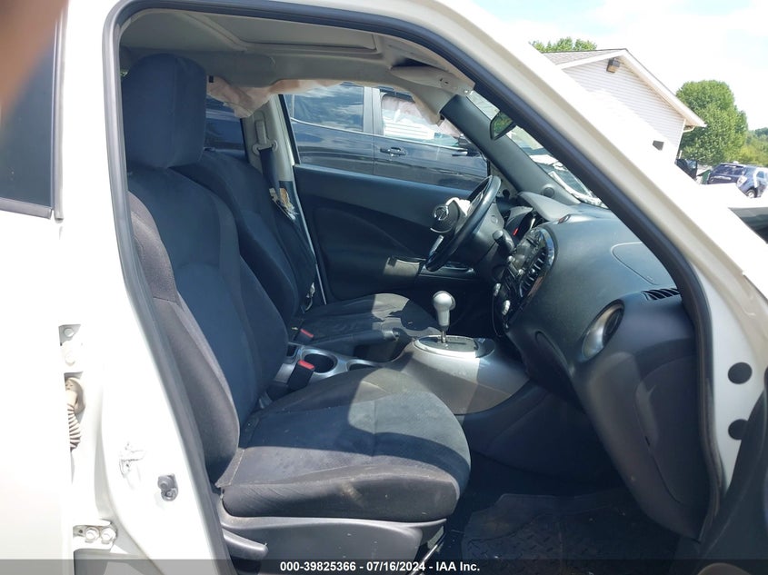 2015 Nissan Juke Sv VIN: JN8AF5MV0FT555029 Lot: 39825366