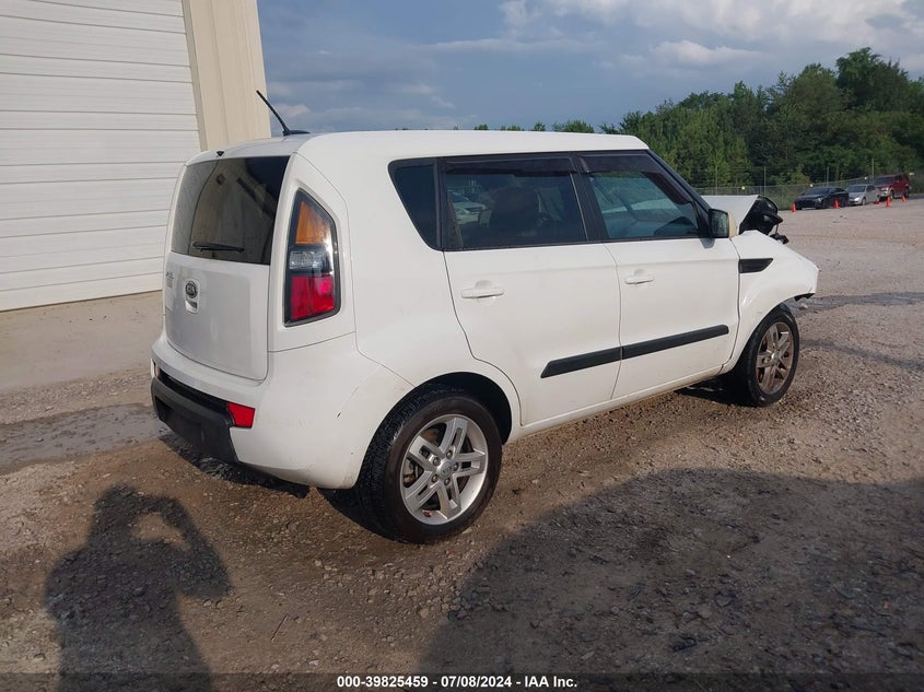 2011 KIA SOUL VIN: KNDJT2A23B7345637