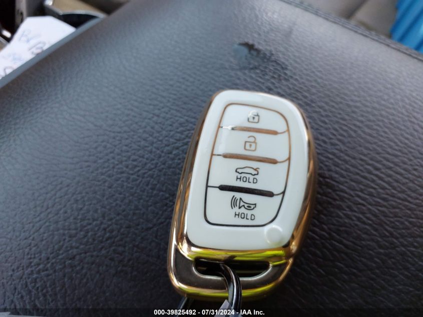 2019 Hyundai Sonata Sport VIN: 5NPE34AFXKH821006 Lot: 39825492