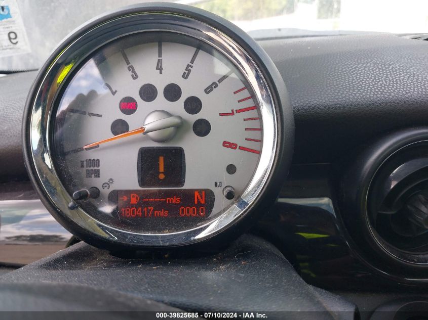 2009 Mini Cooper VIN: WMWMF33589TW77427 Lot: 39825685