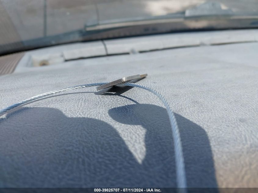 1995 GMC Safari Xt VIN: 1GDDL19W7SB553608 Lot: 39825707