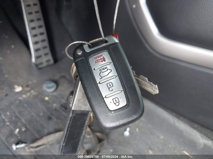 2015 Hyundai Veloster VIN: KMHTC6AD9FU233851 Lot: 39825788