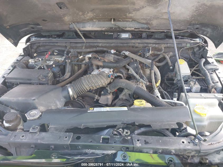 2010 Jeep Wrangler Sahara VIN: 1J4AA5D1XAL222542 Lot: 39825791