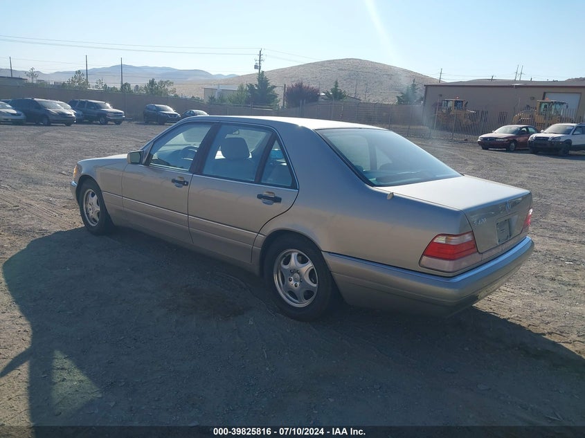 1998 Mercedes-Benz S 420 VIN: WDBGA43G3WA392050 Lot: 39825816