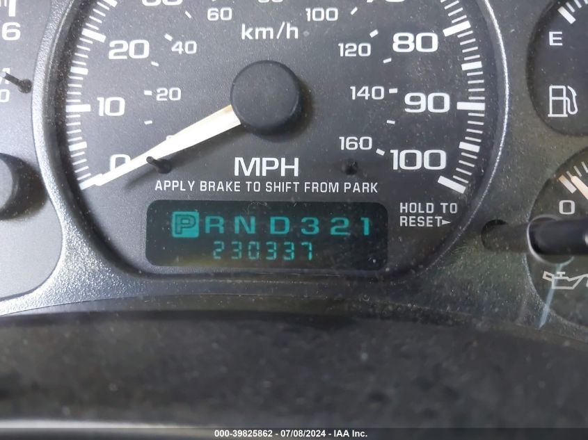 2002 Chevrolet Tahoe Ls VIN: 1GNEC13Z62R230077 Lot: 39825862