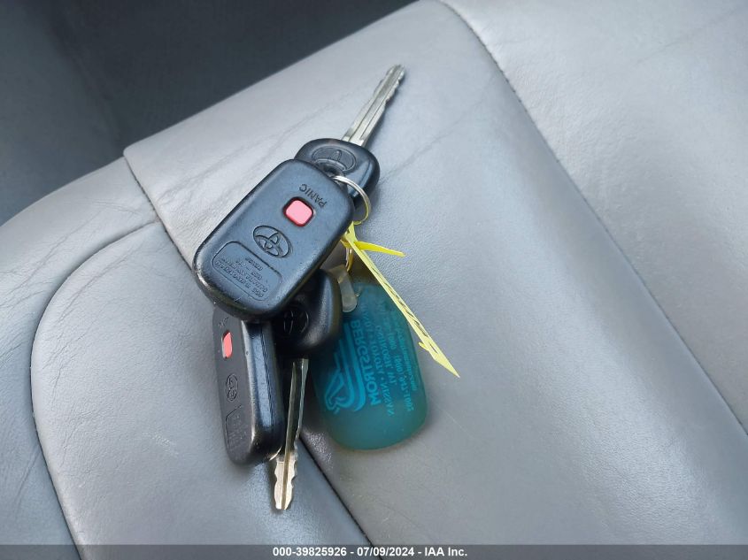 2003 Toyota Avalon Xl/Xls VIN: 4T1BF28B03U308304 Lot: 39825926