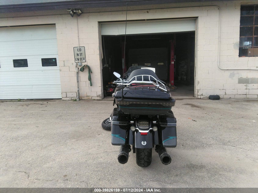 2015 Harley-Davidson Flhtkse Cvo Limited VIN: 1HD1TEN10FB952972 Lot: 39826159