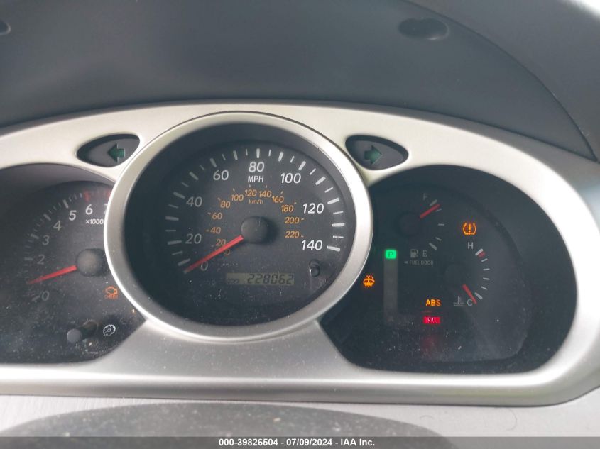 2005 Toyota Highlander Limited VIN: JTEDP21A450067137 Lot: 39826504