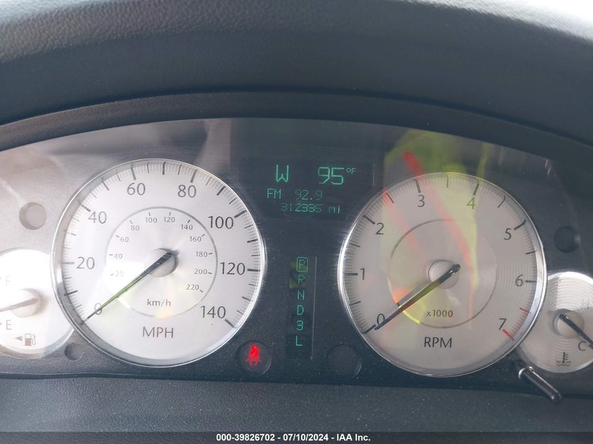 2008 Chrysler 300 Limited VIN: 2C3KA33G38H147053 Lot: 39826702