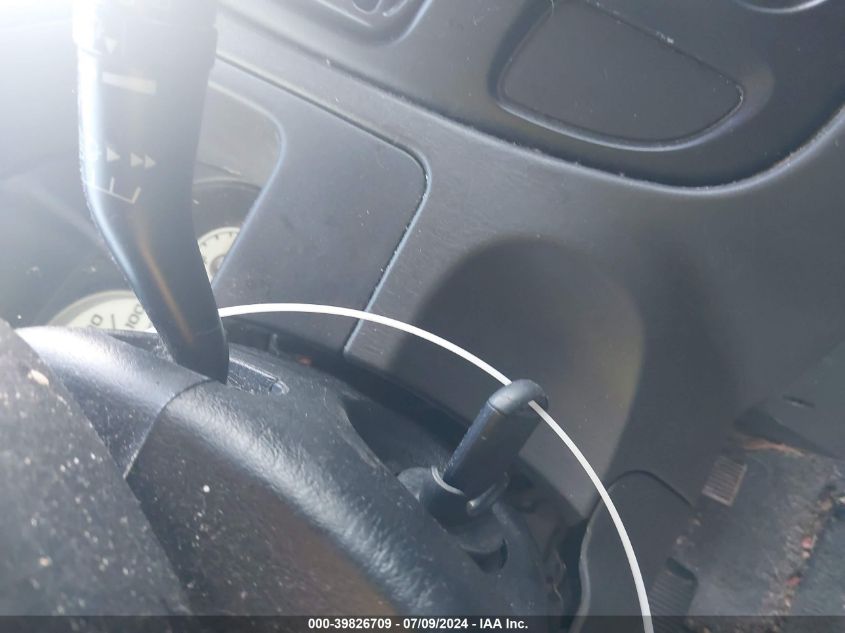 2005 Ford Escape Xls VIN: 1FMYU02Z35KD99559 Lot: 39826709