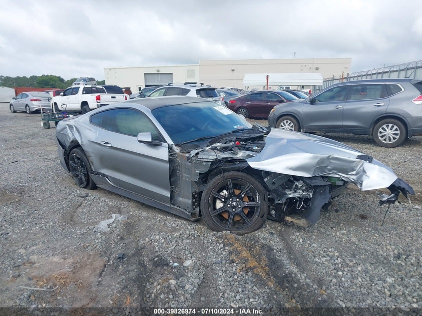 FORD MUSTANG 2020