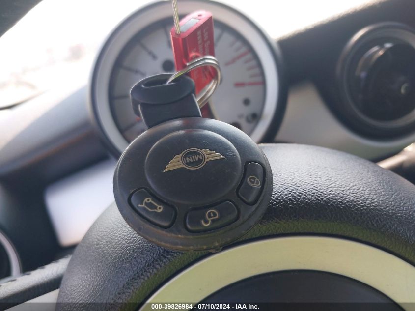 2009 Mini Cooper VIN: WMWMF33539TU75675 Lot: 39826984